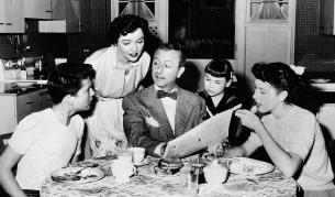 Сцена от филма „Бащата знае най-добре“