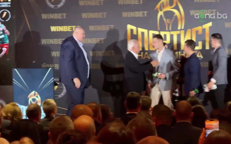 Националният отбор по волейбол за мъже спечели приза за Отбор на годината