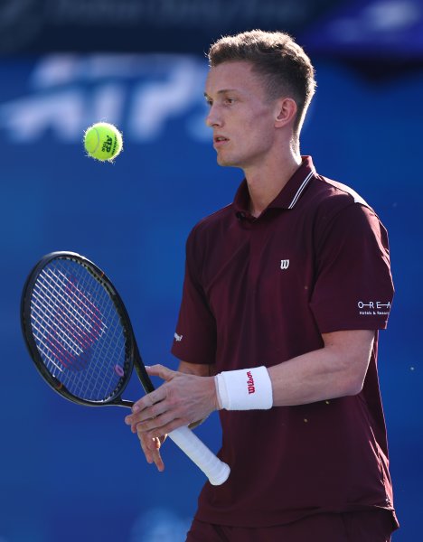 Феликс Оже Алиасим Иржи Лехечка1