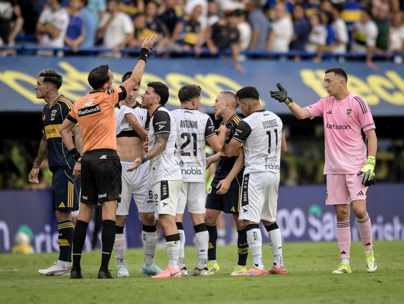 Бока Хуниорс Химнасия Мендоса1