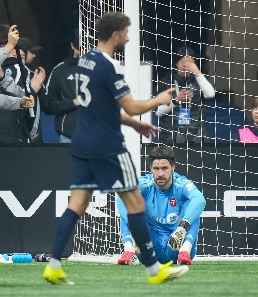 Ванкувър Уайткапс Торонто1