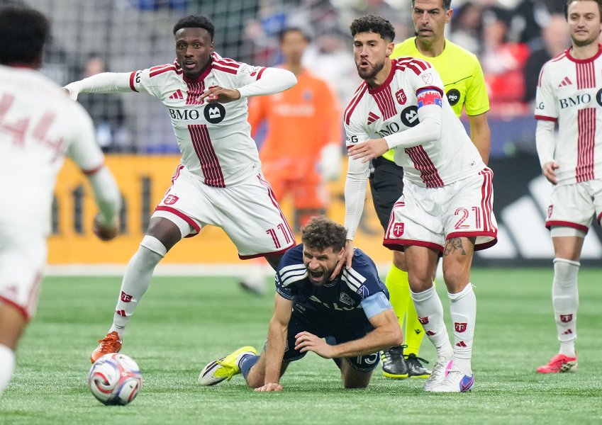 Ванкувър Уайткапс Торонто1