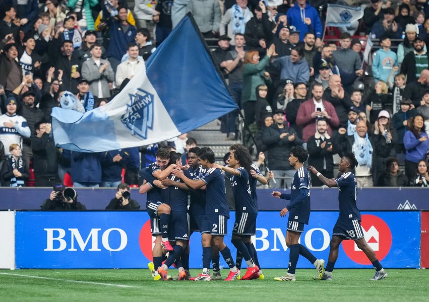 Ванкувър Уайткапс Торонто1