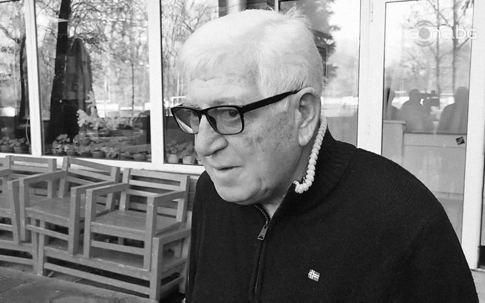 Тъжна вест! Напусна ни големият Джони Велинов