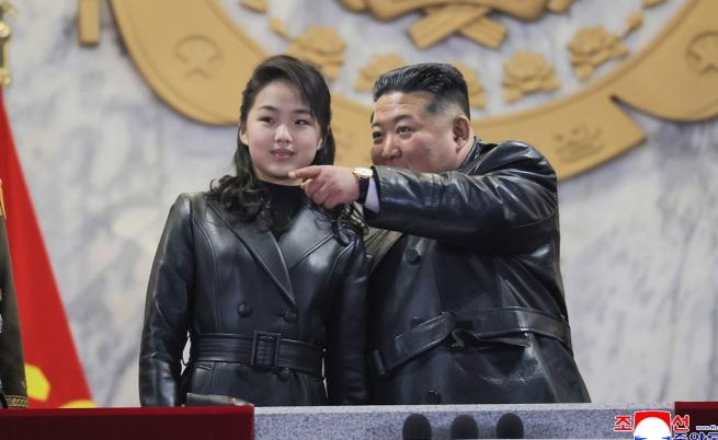 Принцесата в черно на исторически конгрес: Тя ли ще наследи Ким Чен-ун