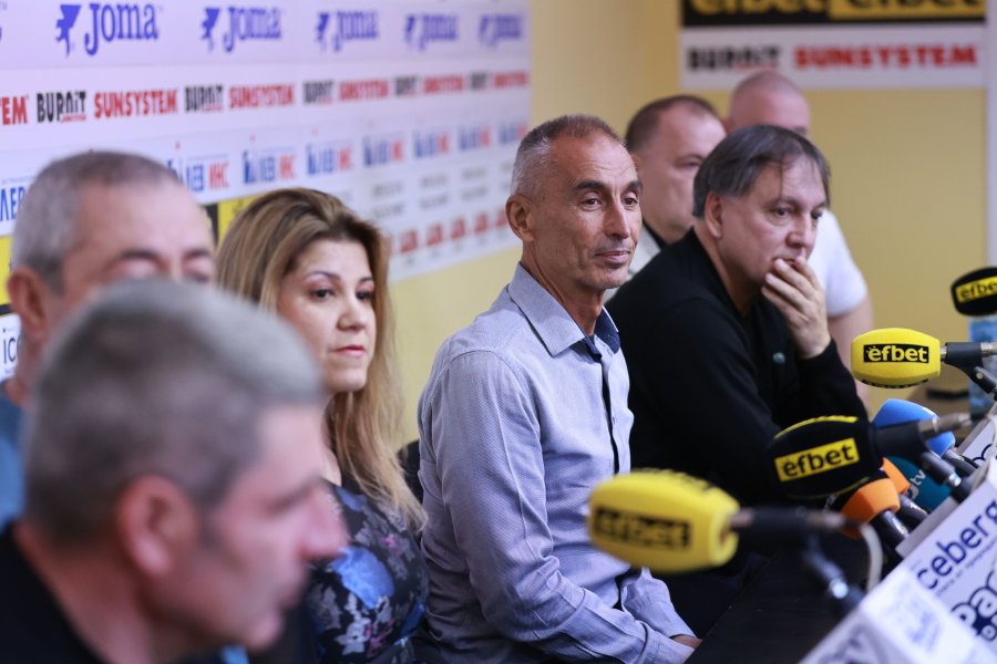 Пресконференция на Българска федерация по вдигане на тежести1