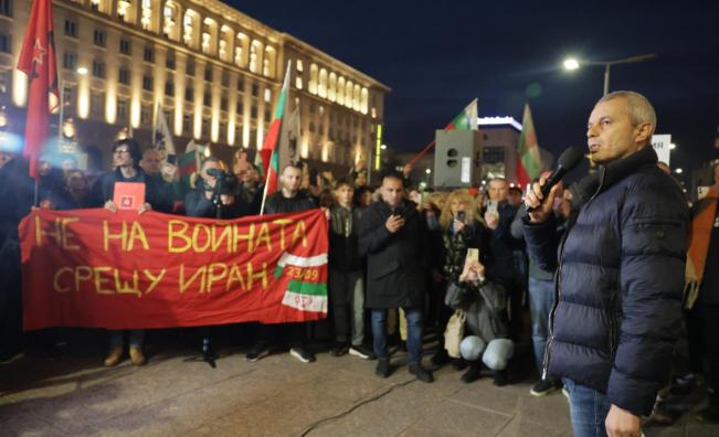 „Възраждане” на протест срещу самолетите на САЩ в София