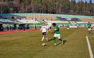 Славия ритна 10 от Берое към бездната, 19-годишен блести за 