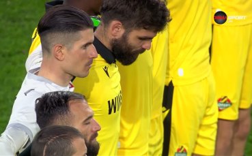 Ботев Пд и Септември отдадоха почит на легендата Джони Велинов