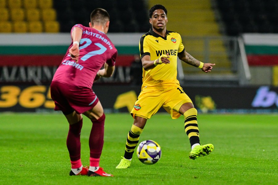 Ботев Пловдив Септември София1