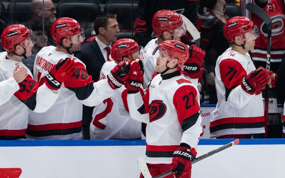 Николай Елерс отбеляза хеттрик при победа на Каролина