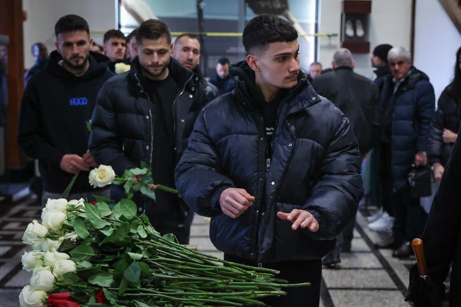 Поклонение на Георги Велинов1