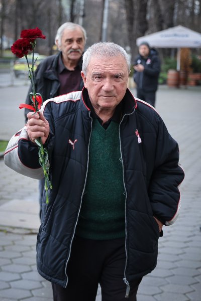 Поклонение на Георги Велинов1