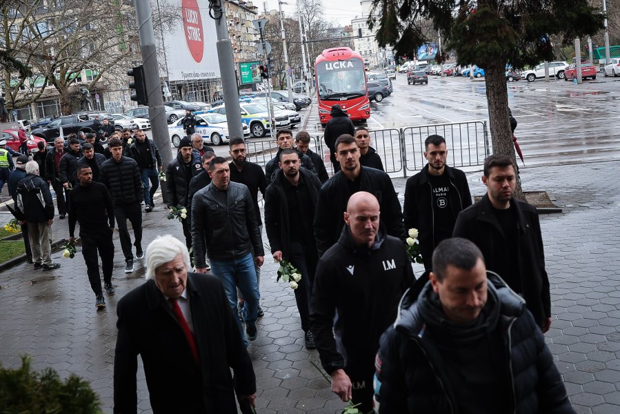 Поклонение на Георги Велинов1