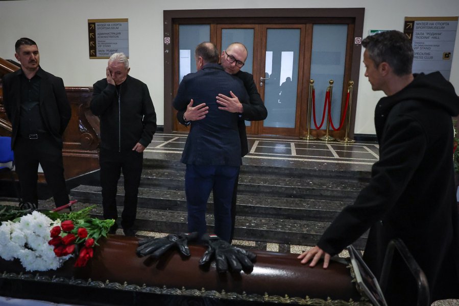 Поклонение на Георги Велинов1