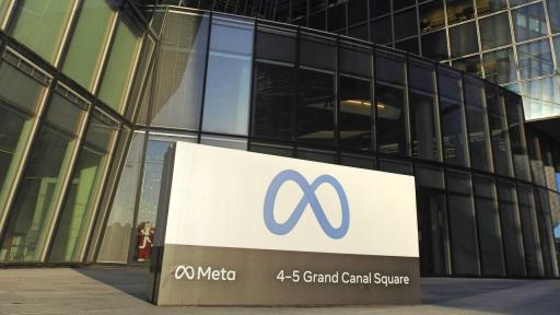 Историческа присъда срещу Google и Meta за вредите върху психичното здраве на младежите