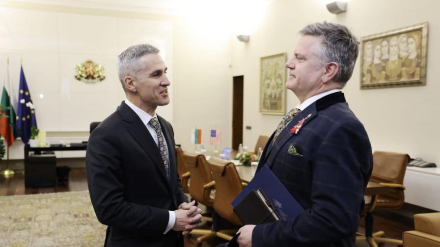 Гюров се срещна с посланика на САЩ