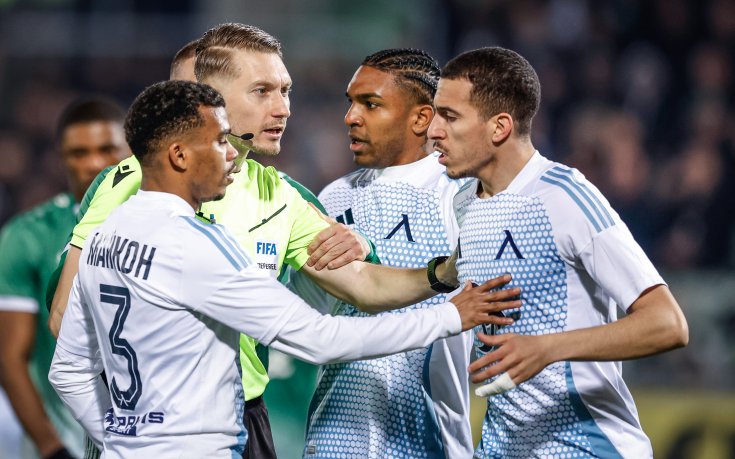 НА ЖИВО: Лудогорец - Левски 0:0, реферът предупреди 