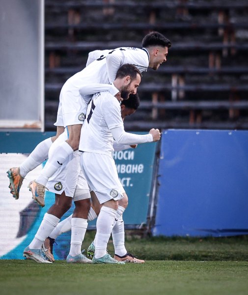 Славия Спартак Вн1