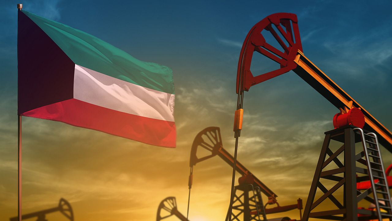 Кувейт обяви форсмажор и намали добива на петрол