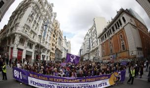 Хиляди протестираха по света за правата на жените