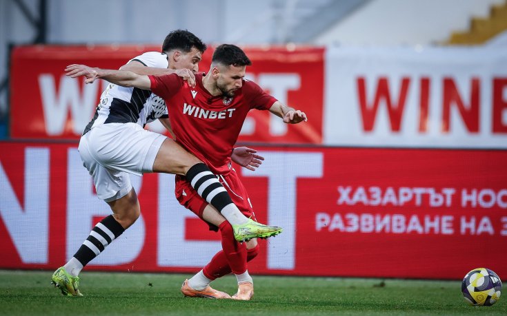 Христо Янев ще разговаря с основен защитник