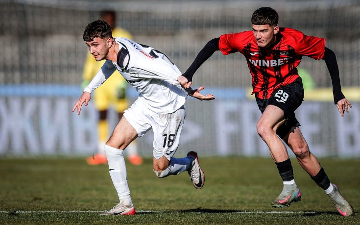 Два елитни клуба от Нидерландия също си хареса перлата на Славия