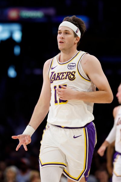 Лос Анджелис Лейкърс Ню Йорк Никс1