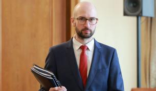 Финансовият министър Георги Клисурски представи отчет за работата си