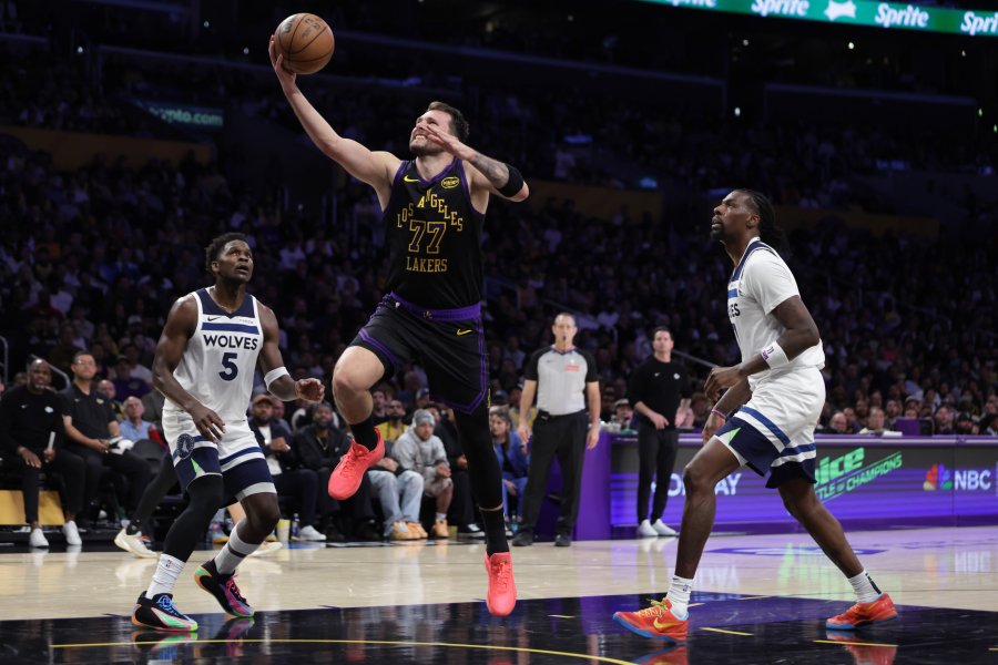 Лос Анджелис Лейкърс Минесота Тимбъруулвс1