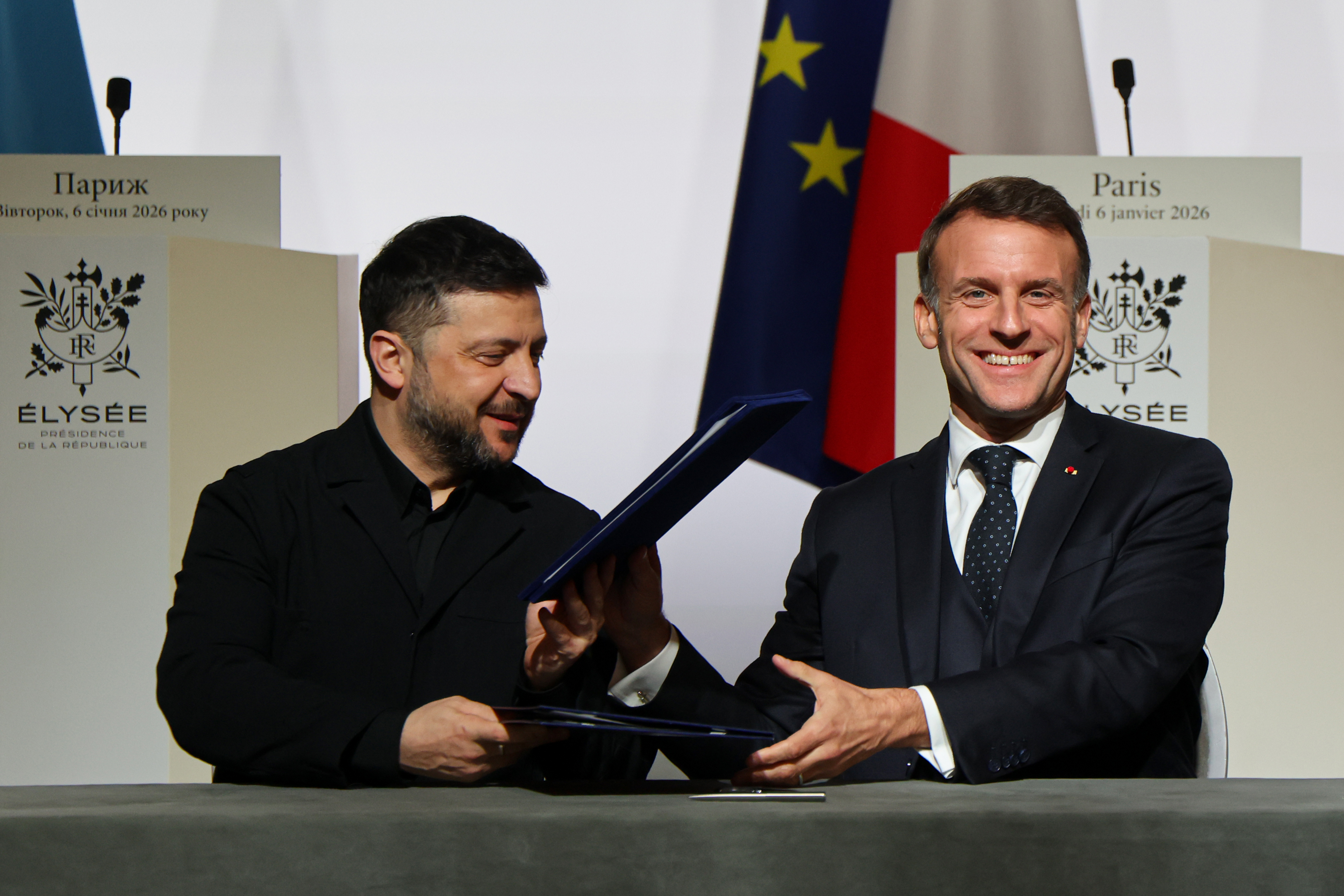 Среща в Париж: Макрон и Зеленски обсъждат нови действия срещу Русия