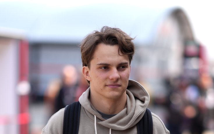 Пиастри умерен песимист: Не сме в битката да победим лидерите, но можем да ги доближим