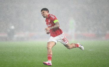 Мидтиланд изненада Нотингам под проливния дъжд в Англия