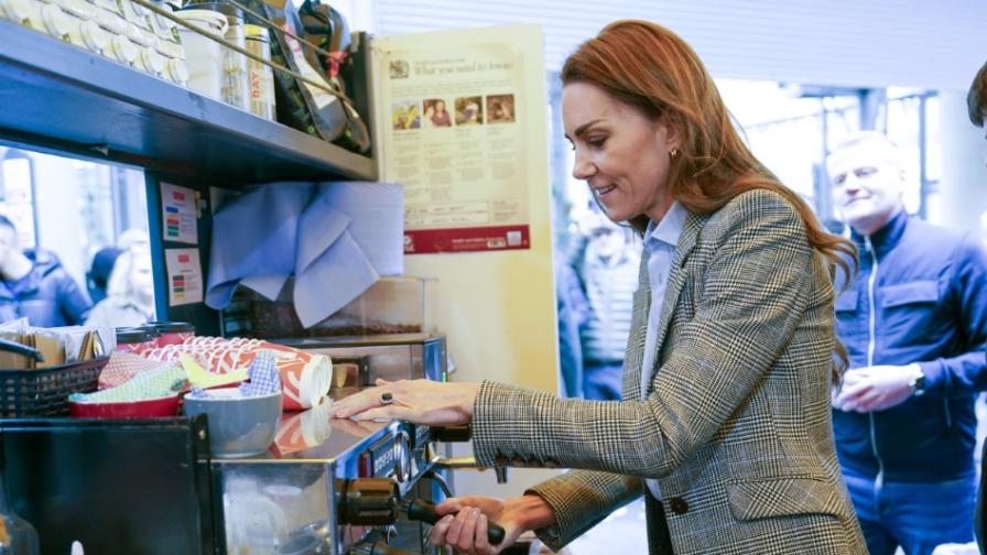 Семейна закачка: Кейт направи кафе на Уилям, той го отказа с усмивка