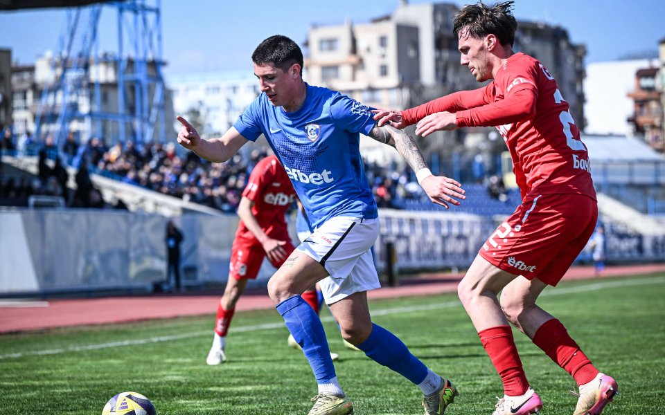 ЦСКА 1948 си тръгна с три точки от 