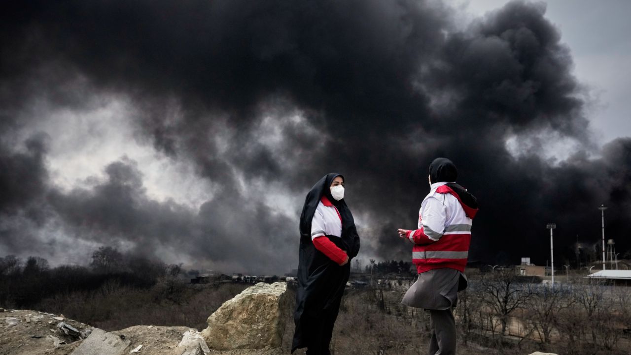 Ракетен удар по индустриална зона в Иран отне живота на 15 души