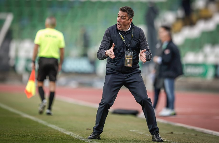 Берое Левски1