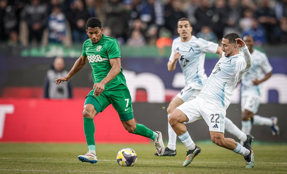 Берое Левски1