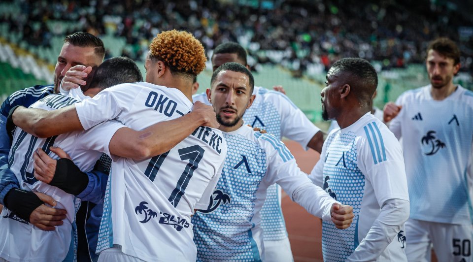 Берое Левски1