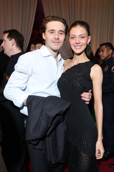 Бруклин Бекъм и Никола Пелц1