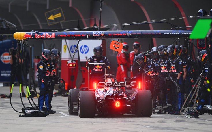 Верстапен: Фрустриращо е, трябва да намерим решение