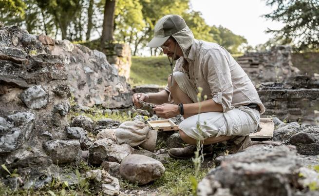 Археолози откриха изгубен средновековен град в гора край полско село
