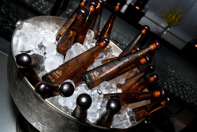 След партито на Оскарите поглед към сребърния килим на Vanity Fair (СНИМКИ)