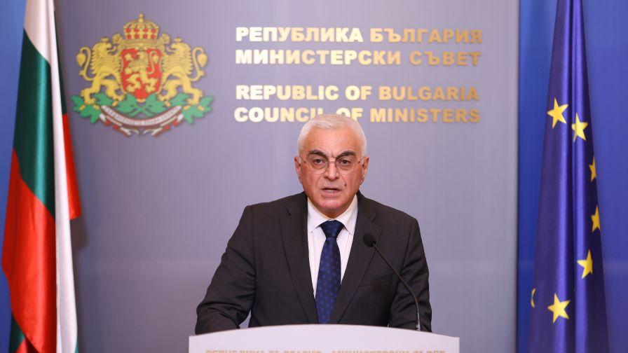 Министърът на електронното управление призова гражданите да гласуват с машини