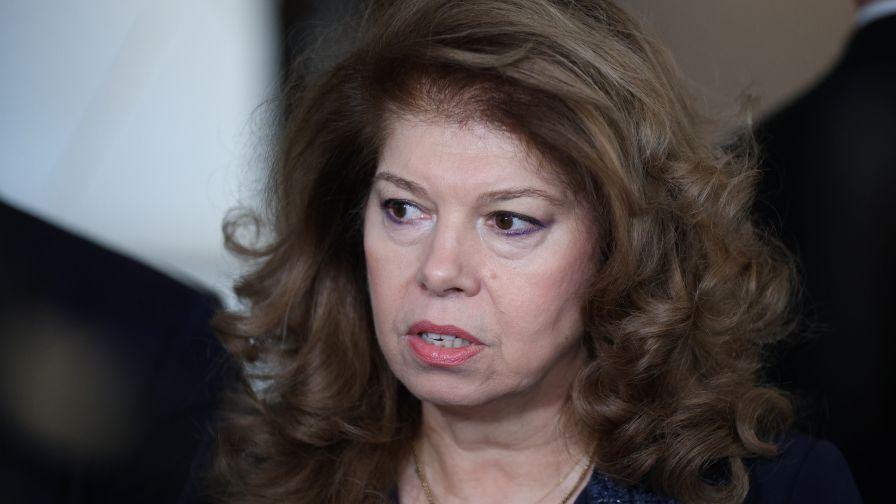 Президентът Йотова: Очаквам по-цялостен пакет компенсации за високите цени на горивата