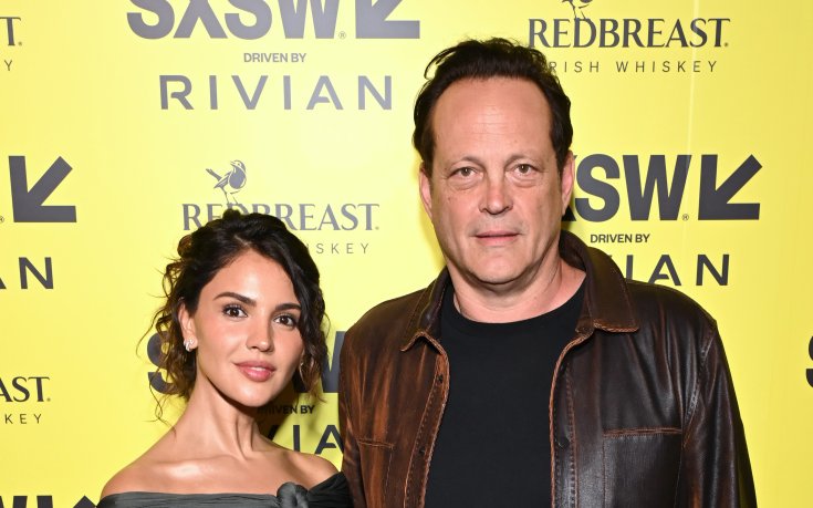 Ейса Гонсалес между 