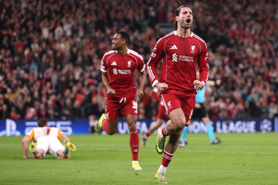 Ливърпул Галатасарай1