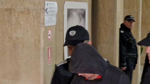 <p>Намушкалият жена в Бургас остава в ареста - откриха прилики със случая на&nbsp;11-годишната Никол</p>