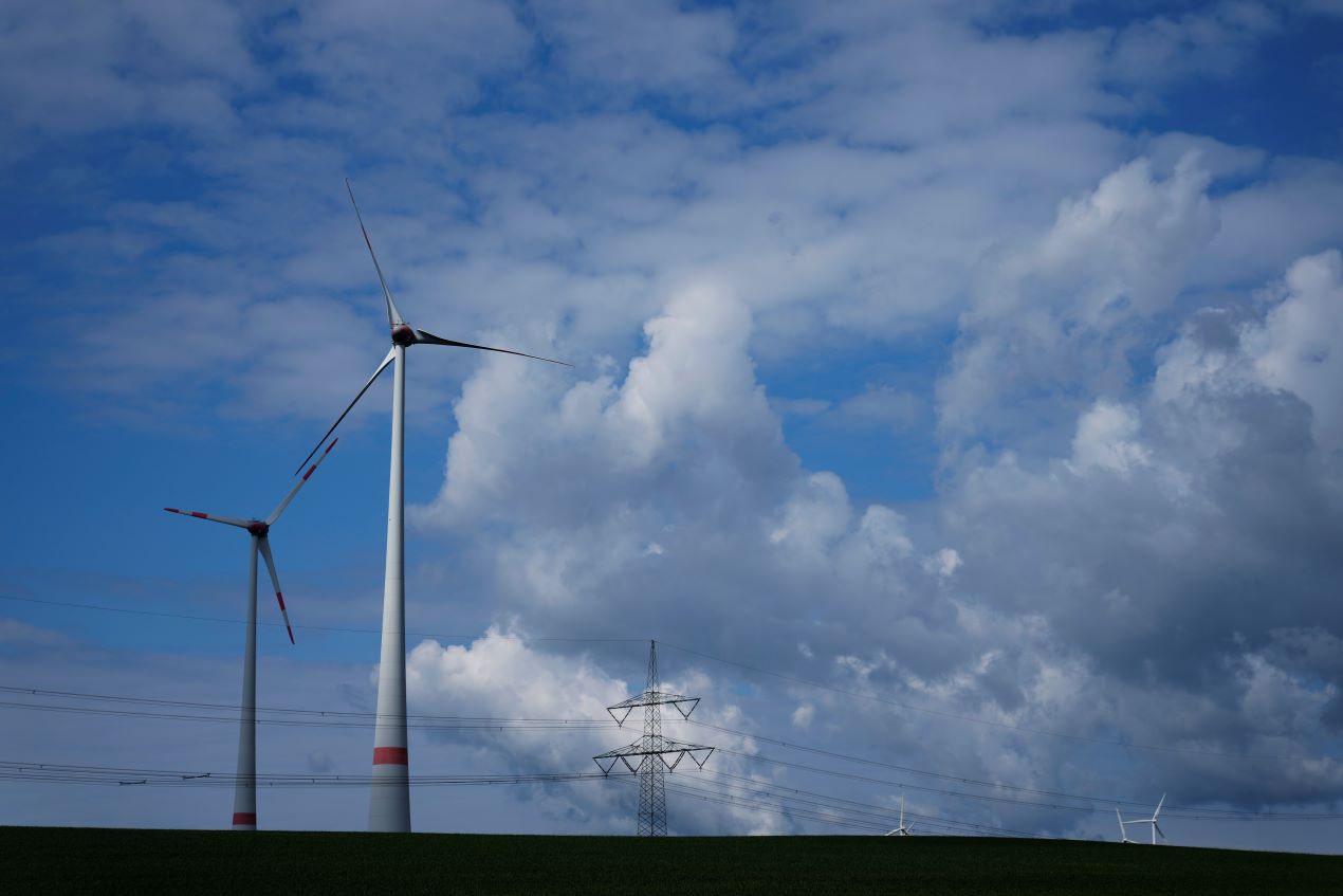 60-тонна перка полетя от 140-метрова вятърна турбина в Бавария