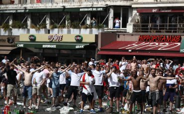 Криминализират влизането без билет на футболен мач в Англия